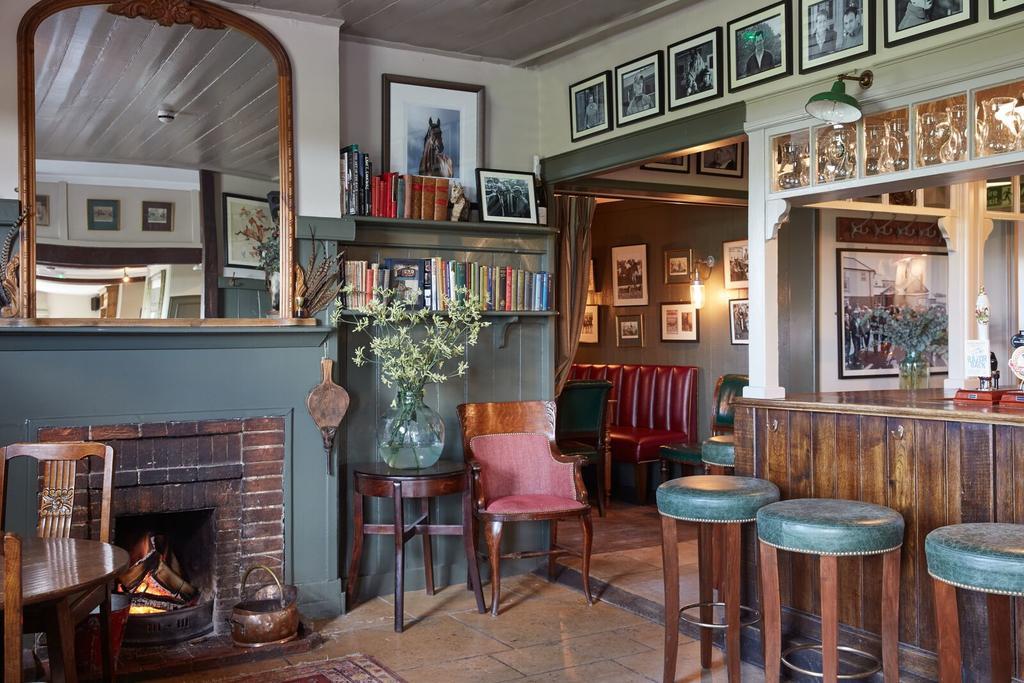 The Pheasant Inn Hungerford Εξωτερικό φωτογραφία