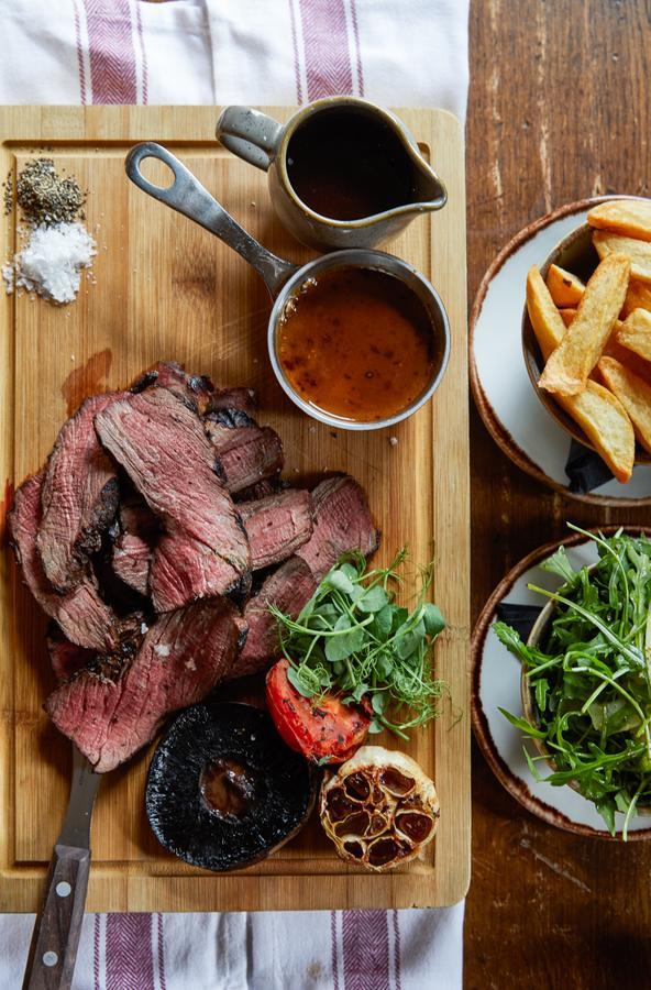 The Pheasant Inn Hungerford Εξωτερικό φωτογραφία